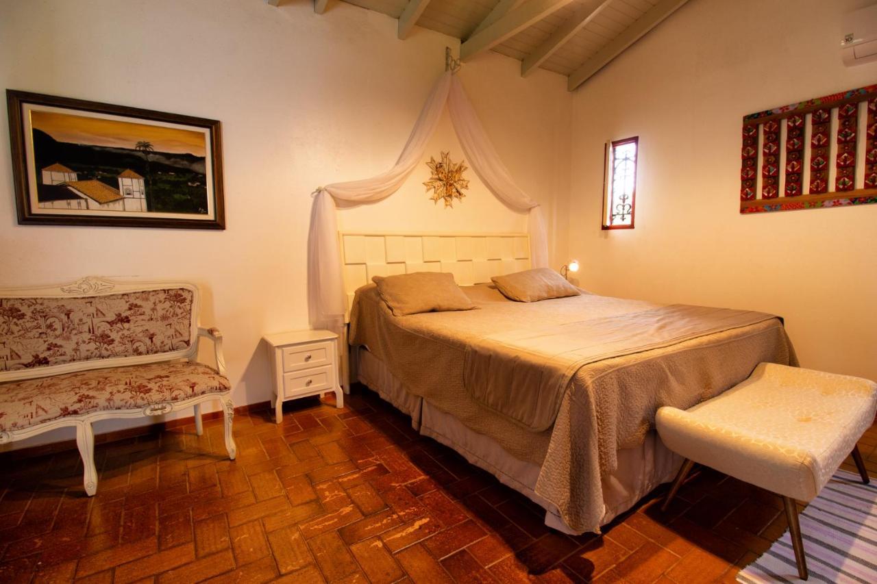 Pousada Villa Bia Pirenopolis Bagian luar foto